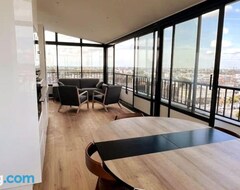 Cijela kuća/apartman Penthouse / 2 Bedrooms In City Center Of Angers (Angers, Francuska)