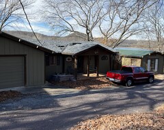 Entire House / Apartment Spacious Lakefront House @ozarks-great Deck, Dock And Swimming Area! No Pet Fees (Stover, USA)