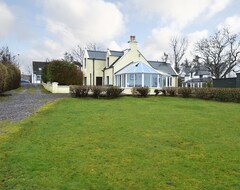 Koko talo/asunto 2 Bedroom Accommodation In Broadford, Isle Of Skye (Broadford, Iso-Britannia)