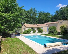 Toàn bộ căn nhà/căn hộ Quiet House Surrounded By Trees With Swimming Pool In Drôme Provençale! (Chantemerle-lès-Grignan, Pháp)
