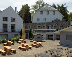 Khách sạn Hotel Restaurant Auerhahn (Bad Wildbad, Đức)