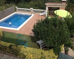 Hele huset/lejligheden Spacious House With Pool, Vidreres Aguaviva Park (Vidreras, Spanien)
