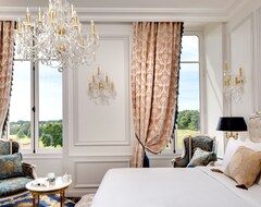 Hotel Alexandra Palace - La Maison Younan (Mazières-en-Gâtine, France)