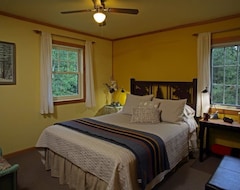Bed & Breakfast Poplar Creek Guesthouse (Grand Marais, Hoa Kỳ)