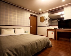 Hotel Chuncheon Classic (Chuncheon, Južna Koreja)