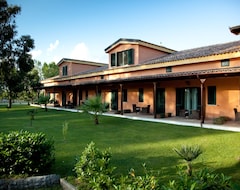 Otel La Bruca Resort (Scalea, İtalya)