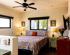 Koko talo/asunto Casacorazonmx “sirena” Private 1bd Beachfront W/full Kitchen. Great Views! $125 (El Salto, Meksiko)