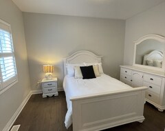 Cijela kuća/apartman Spacious 4 Bedroom Home (Halton Hills, Kanada)