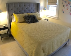 Tüm Ev/Apart Daire Mid Century Modern 1 Bedroom Apartment (Virginia Beach, ABD)