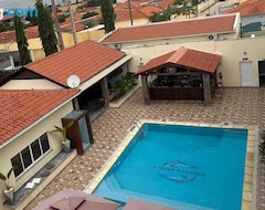 Khách sạn Locanda Group B&b (Luanda, Angola)