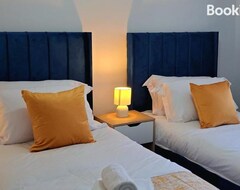 Tüm Ev/Apart Daire Cozy, Charming 3-bedroom Home (Chester, Birleşik Krallık)