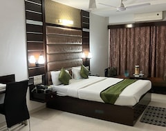 Hotel Apple Inn (Vapi, India)