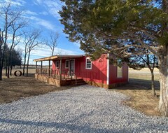 Entire House / Apartment The Cabin By Bucksaw Marina, Truman Lake (Clinton, USA)