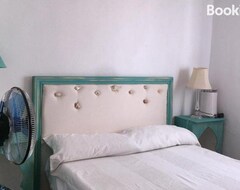 Entire House / Apartment Apartamento Brujula (El puerto de Santa Maria, Spain)