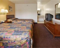 Khách sạn Belmont Inn & Suites (Hampton, Hoa Kỳ)