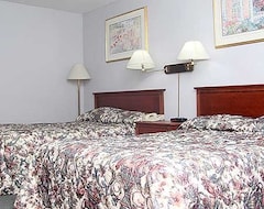 Khách sạn Red Carpet Inn & Suites Fallsway (Thác Niagara, Canada)