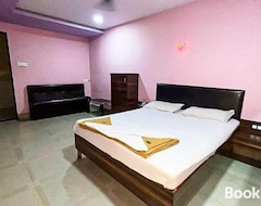 Khách sạn OYO Flagship Sea land lodging & Restuarant (Mumbai, Ấn Độ)