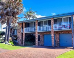 Toàn bộ căn nhà/căn hộ Oceanview Beachhouse (City of Lake Macquarie, Úc)