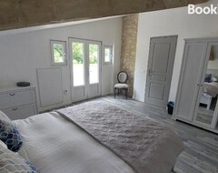 Toàn bộ căn nhà/căn hộ Immaculate 2-bed House In Loubes Bernac (Loubès-Bernac, Pháp)