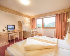 Khách sạn Alpenhotel Tirolerhof (Gerlos, Áo)