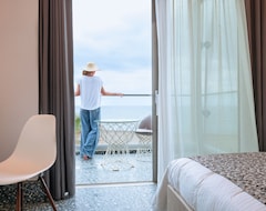 Hotel Pearl Seabreeze Suites (Perivolia, Grčka)