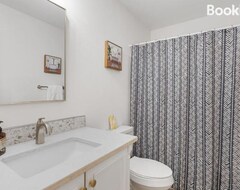 Koko talo/asunto Beautiful 6 Bed 3 Bath Home In Quiet Neighborhood (Wichita, Amerikan Yhdysvallat)