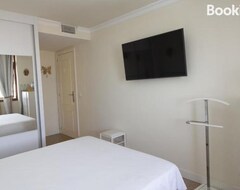 Hele huset/lejligheden La Nogalera 402-b - Three Bedroom Apartment, Sleeps 6 (Torremolinos, Spanien)
