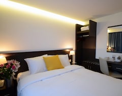 Hotel Pelican London And Residence (London, United Kingdom)