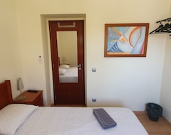 Hotelli Margarida Guest House (Almada, Portugali)