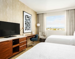 Khách sạn Hampton Inn & Suites Santa Monica (Santa Monica, Hoa Kỳ)