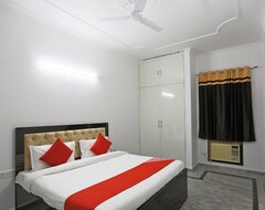 Hotel OYO 48900 Grand & Epic Inn (Noida, India)