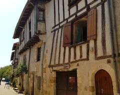 Toàn bộ căn nhà/căn hộ Stylish, Spacious Gîte Accommodation In The Dordogne Countryside (Saint-Barthélemy-de-Bussière, Pháp)