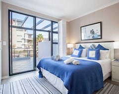 Hotel J101 Waterstone (Cape Town, South Africa)