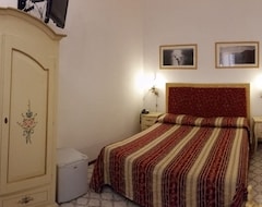 Hotel La Perla (Praiano, Italy)