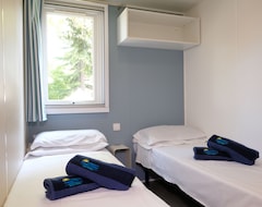 Khách sạn HAPPY CAMP MOBILE HOMES IN VILLAGGIO CAMPING BAIA DOMIZIA (San Luca, Ý)