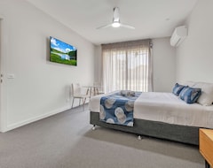 Hotel Comfort Suites Clubarham Golf Resort (Barham, Australija)