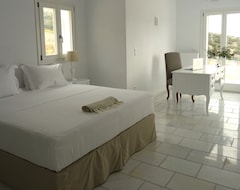 Hotel Artemis (Antiparos, Greece)