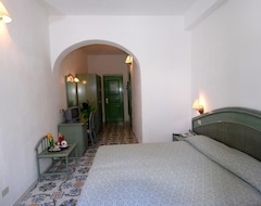 Khách sạn Hotel Colella Terme (Forio, Ý)