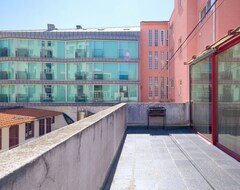 Cijela kuća/apartman Apartment With Terrace 100m From The Beach (Ilhavo, Portugal)