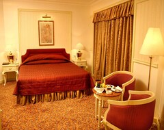 Hotel Gokulam Park Inn (Kochi, India)