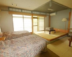 Khách sạn Springs Village Ashigara Tanzawa Resort & Glamping (Yamakita, Nhật Bản)