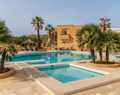 Khách sạn Villagg Tal Fanal (Għasri, Malta)