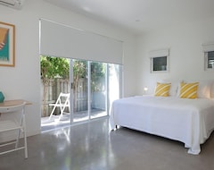 Koko talo/asunto White Sands Beach House (Marcoola, Australia)