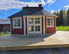 Toàn bộ căn nhà/căn hộ Holidays At A Farmstead And With A View Of The Lake (Gällö, Thụy Điển)