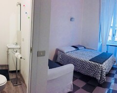Khách sạn Bed2go (Turin, Ý)