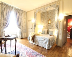 Bed & Breakfast Chateau de Chantore (Bacilly, France)