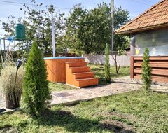 Koko talo/asunto Transylvanian Cottage With Private Swimming Pool (Negreni, Romania)