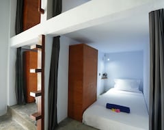 Hotel Waiwas Hostel (Kuta, Indonezija)