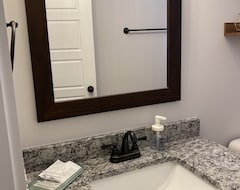 Aparthotel Brand New Stylish Condo Near Gsp & Greer Station Hot Tub (Lyman, Sjedinjene Američke Države)