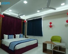 Khách sạn Hotel Raison Inn Bechraji (Mehsana, Ấn Độ)